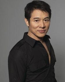 电影明星李连杰介绍,武术传奇，银幕英雄